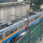 Bayrampaşa’da duran metrodan dumanlar yükseldi