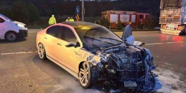 Çanakkale’de iki otomobil çarpıştı: 5 kişi yaralandı