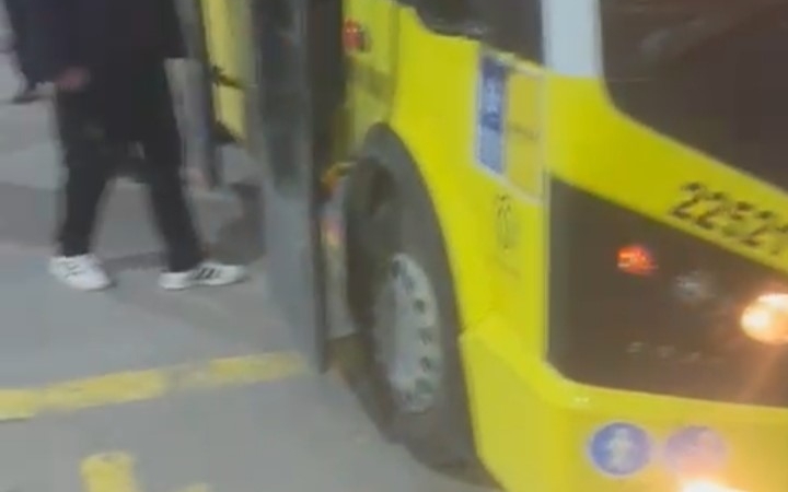 Bursa’da minibüste kalp krizi: Şoför hastaneye ulaştırdı