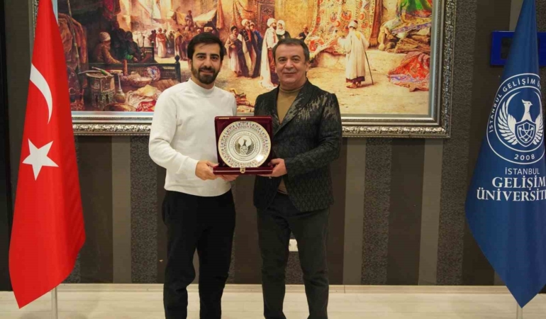 Türkiye’nin teknoloji vizyonu İGÜ’de buluştu