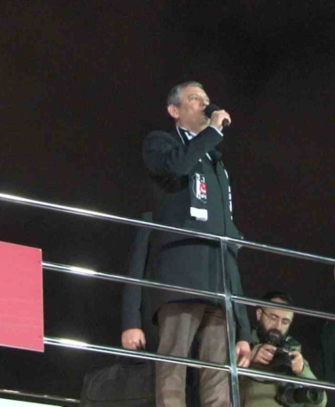 CHP Genel Başkanı Özel: "İstanbul aynı anda en çok metro inşaatının olduğu il oldu"