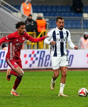 Kasımpaşa’da yeni transferler sahaya çıktı