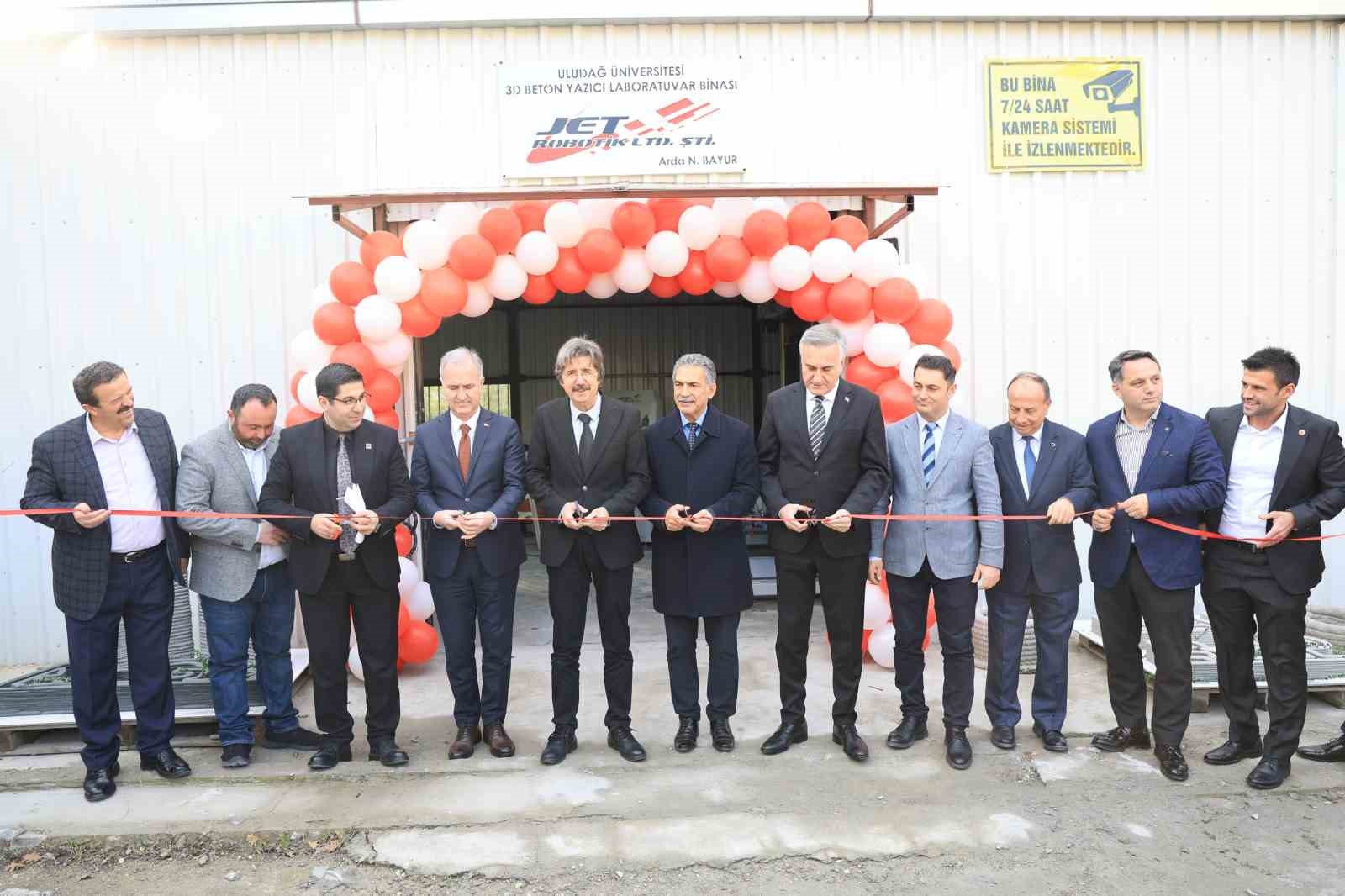 Geleceğin inşaat teknolojisine önemli katkı sağlayacak laboratuvar BUÜ’de hizmete açıldı