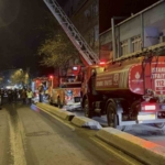 Beyoğlu’nda 4 katlı iş yerinde yangın