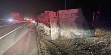 Alkollü tır sürücüsü trafik güvenliğini tehlikeye soktu