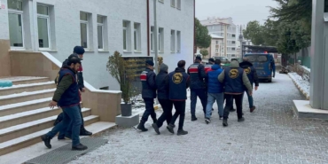 Yaşlı kadını dolandıranlar JASAT’tan kaçamadı