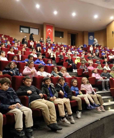 Büyükşehir, Ocak ayında bin 500 çocuğu tiyatroyla buluşturdu