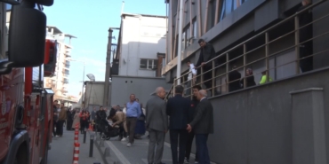 Bayrampaşa Kaymakamlığı’nda yangın paniği: Çalışanlar tahliye edildi