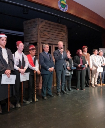 İnegöl’de genç meddahlar sahne aldı