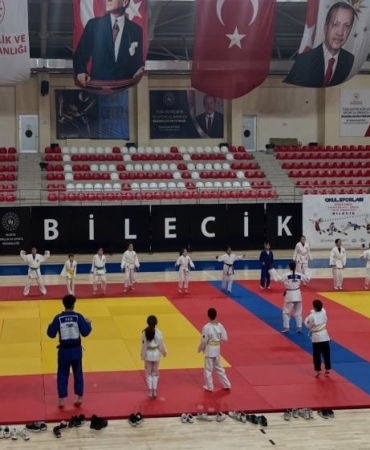 Bilecik’te judo spor okullarıyla gençler, geleceğe hazırlanıyor