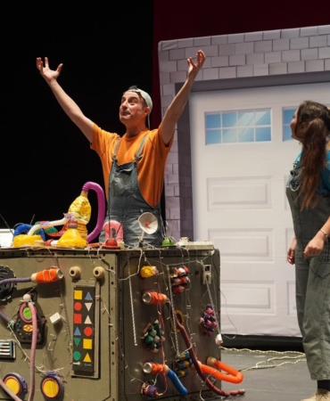 Bilecik’te çocuklar kukla gösterisi ve tiyatroyla eğlendi