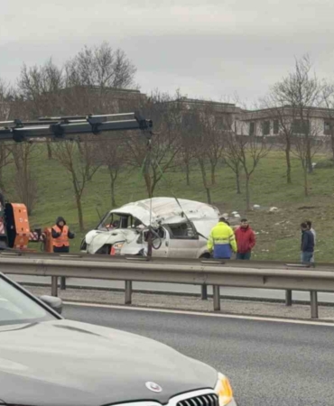 Büyükçekmece TEM Otoyolu’nda kaza: 5 yaralı