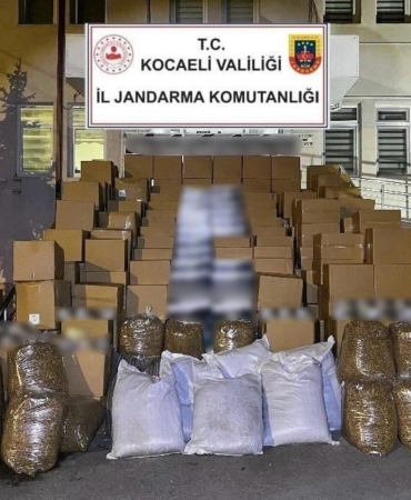 Kocaeli’de 6,3 milyon liralık makaron ve tütün ele geçirildi