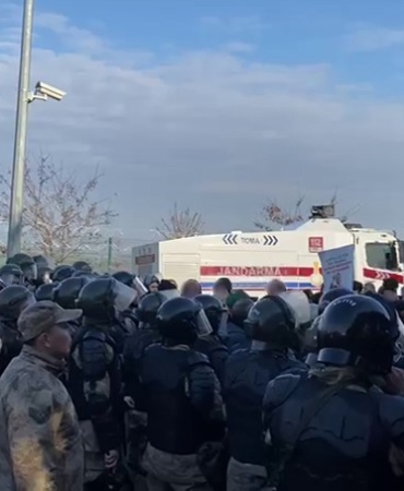 İmamoğlu’nun diplomasının iptaline ilişkin davada jandarmaya mukavemette bulunanlar hakkında soruşturma başlatıldı