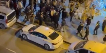 Düğün salonunda başlayan kavga sokağa taştı