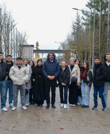 MYO öğrencileri BŞEÜ Merkez Kampüsü gezdi