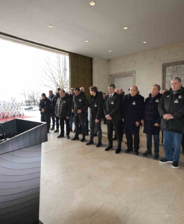 Yüksel Okçuoğlu için Tüpraş Stadyumu’nda tören düzenlendi