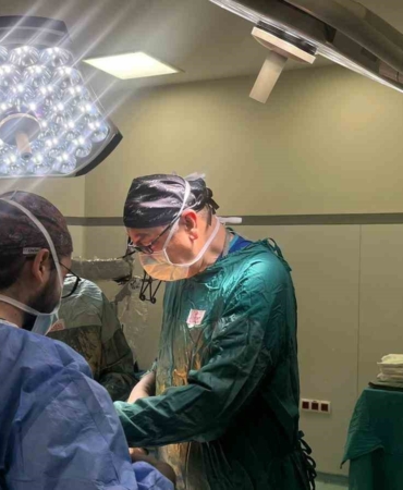 Artroskopik cerrahi ile omuz ağrılarına son