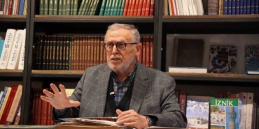 Bakanlıkta 23 yıl görev yapan Özen, İznik’ten kopamadı