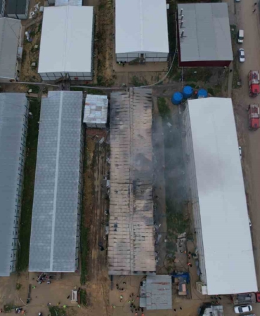 Kentin dört bir yanından görülen şehir hastanesi yangını kontrol altına alındı