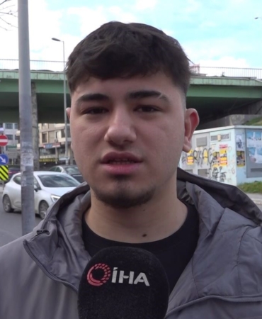 Ehliyet sınavından 7’inci kez kalan genç ortalığı birbirine kattı; o anlar kamerada