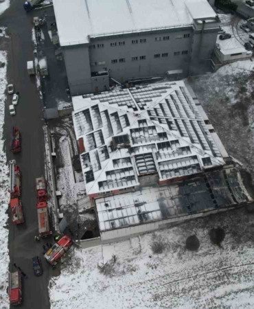 Arnavutköy’de plastik fabrikasında yangın
