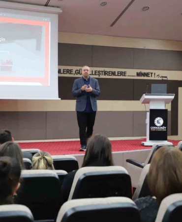 Tekirdağ’da ’E-Ticaret ve Dijital Dönüşüm Semineri’ gerçekleştirildi