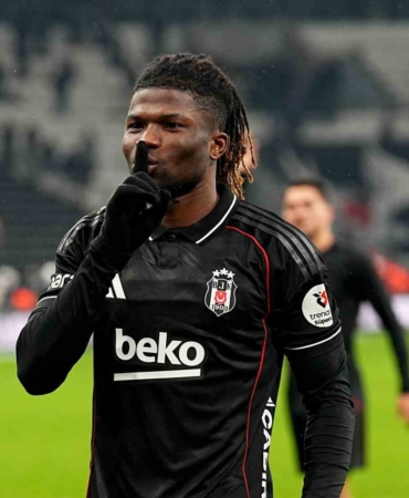 El Bilal Toure, ligde 5. golünü attı