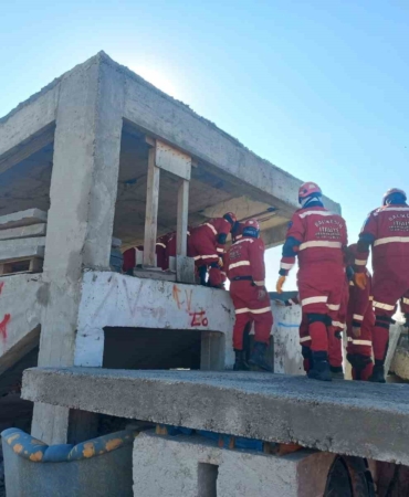 Balıkesir İtfaiyesi’nin kahramanları afetlere karşı güçleniyor