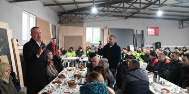 Başkan Karabatı, emekçileri kahvaltıda ağırladı