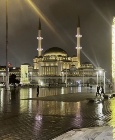 İstanbul’da fırtına ve yağmur