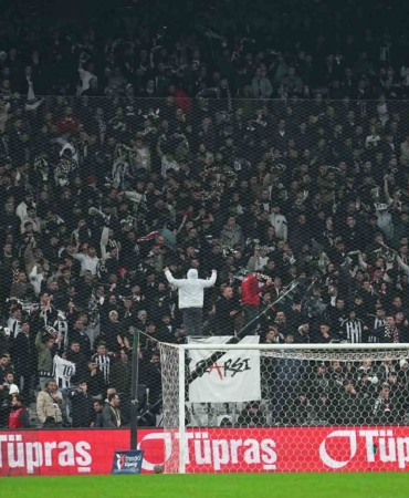 Tüpraş Stadyumu’nda ‘istifa’ sesleri!