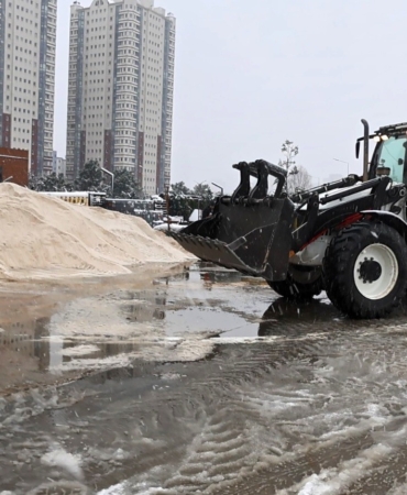 Ataşehir’in "Beyaz Tim"i karla mücadele için görev başında