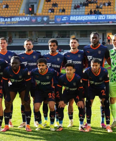 Ziraat Türkiye Kupası: RAMS Başakşehir: 0 - Boluspor: 0 (Maç devam ediyor)