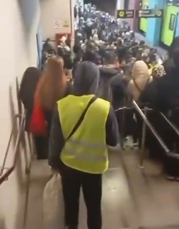 Tellere takılan poşet, Bursa’da binlerce kişiyi yolda bıraktı