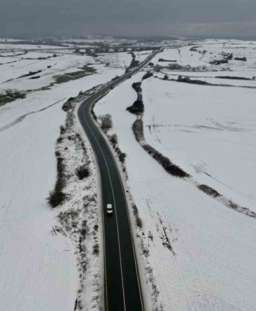 Karadeniz yaylaları değil, İstanbul: Arnavutköy’de kartpostallık kış manzarası
