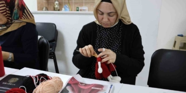 Ümraniye Belediyesi amigurumi eğitimleriyle el sanatlarına destek oluyor