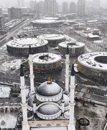 Başakşehir’de kar yağışı dronla görüntülendi