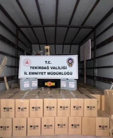 Tekirdağ’da kaçakçılığa darbe: Tonlarca kaçak ürün ele geçirildi, 18 şüpheli gözaltında
