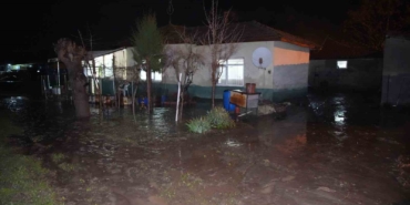 Edirne’de sağanak yağış, su baskınlarına yol açtı