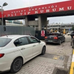 Rus yüzücünün ailesi DNA testi için Adli Tıp Kurumuna geldi