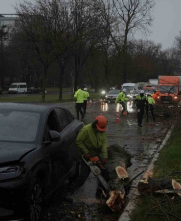 Bakırköy sahil yolunda Fırtına kabusu