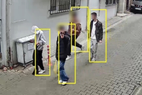 Çocuklar ellerinde silahla geziyor sanıldı, oyuncak tabanca çıktı