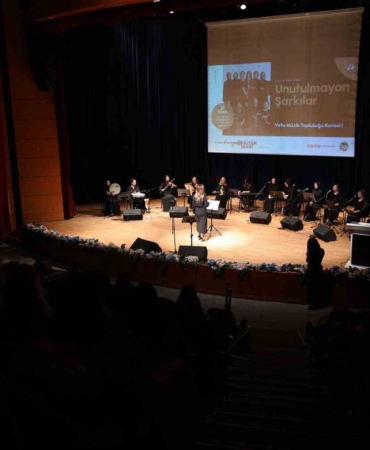 Kadınlara özel "Unutulmayan Şarkılar" konserine yoğun ilgi