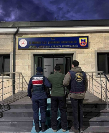 Çanakkale’de farklı suçlardan aranan 5 şüpheli tutuklandı