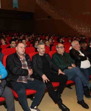 Nilüferli hentbolcular gençlerle buluştu