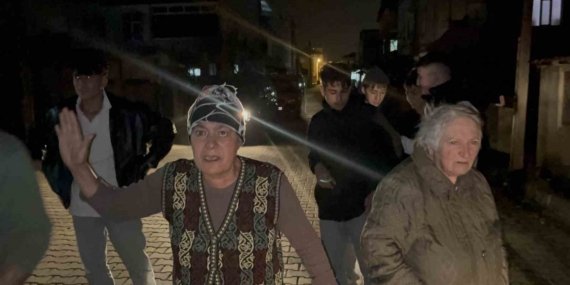 Komşusunun yaktığı mangal bina sakinlerini çılgına çevirdi: "Uçuracak bizi havaya"