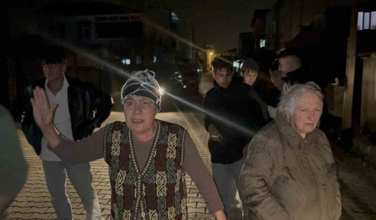 Komşusunun yaktığı mangal yaşlı kadını çılgına çevirdi: "Uçuracak bizi havaya"