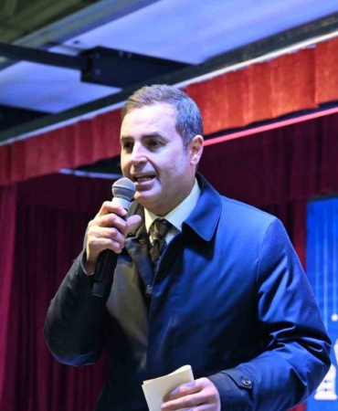 Başkan Ahmet Akın Susurluklu hemşehrileriyle aynı sofrada buluştu