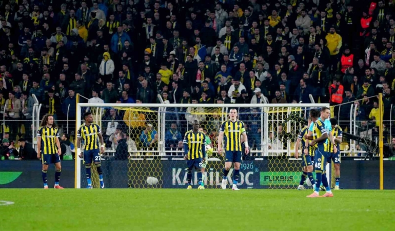 Fenerbahçe, Avrupa Ligi’nde 3. mağlubiyetini aldı
